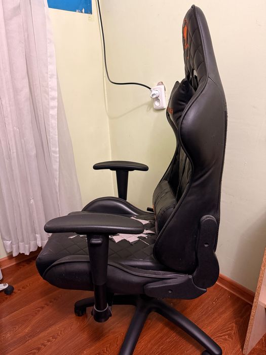 Игровое кресло Cougar