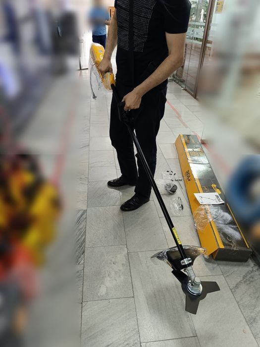 Газонокосилка электрическая и бензиновая