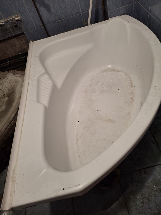 Vand vana, wc cu rezervor si bideu