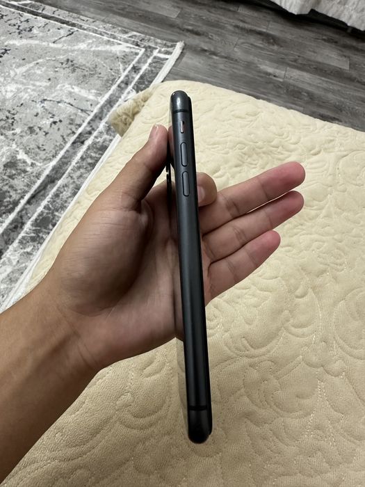 iPhone 11. 64 gb