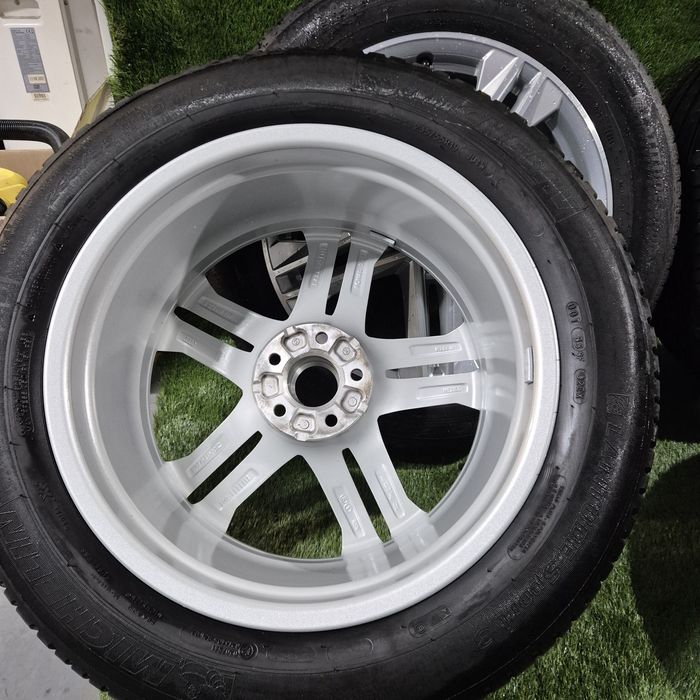 Jante impecabile Audi Q5 R 19 5x112 cu anvelope 235 55 19 Michelin