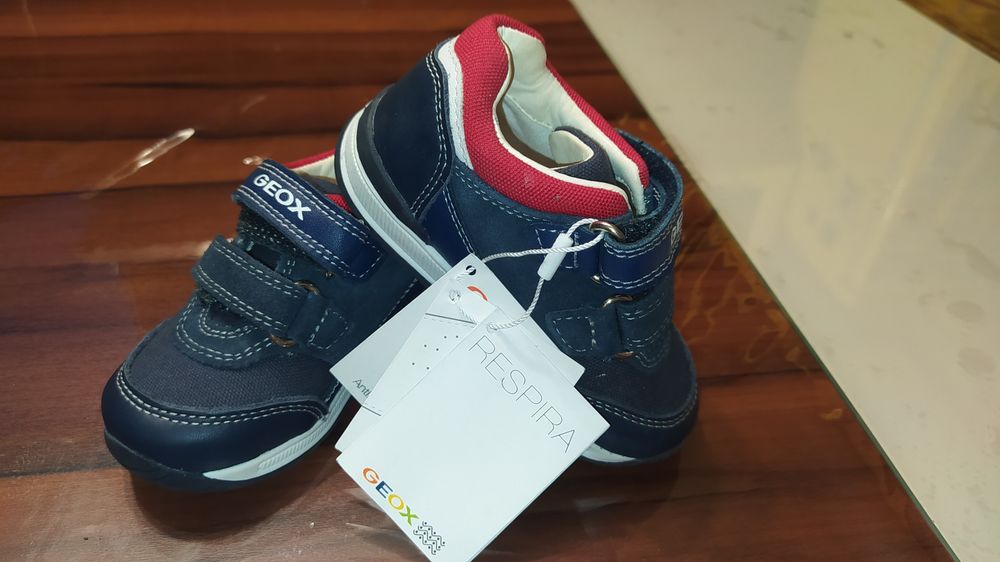 Кроссовки Geox для малышей