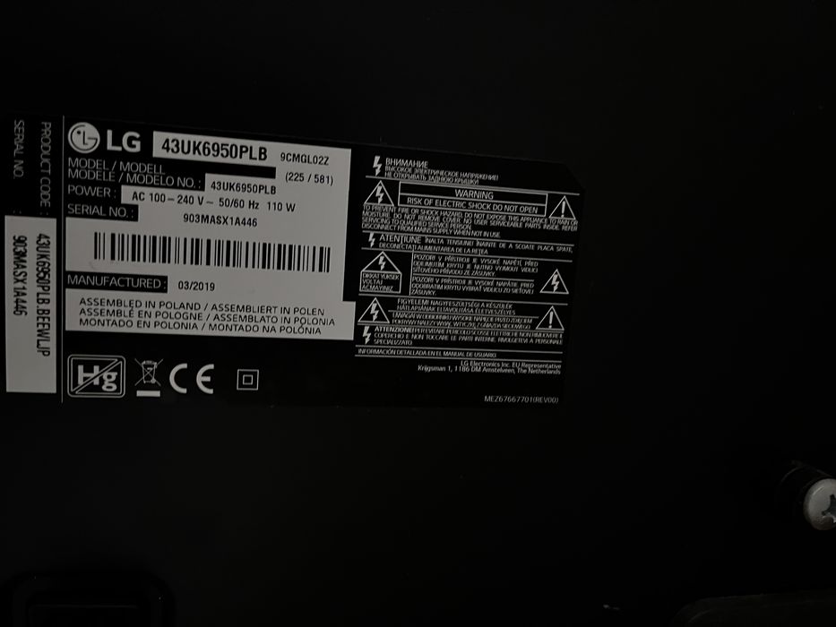 televizor Smart TV LG de 109 cm (43 inch), model exact 43UK6950PLB.