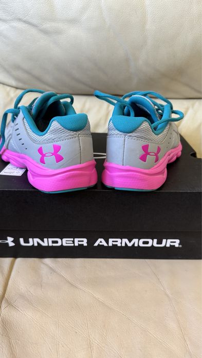 Under armour - детски /дамски маратонки