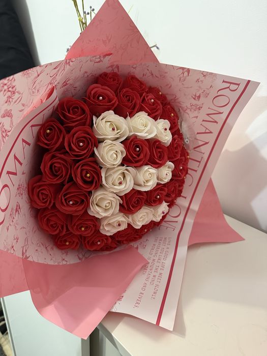 Buchete trandafiri sapun 51 la 100 lei