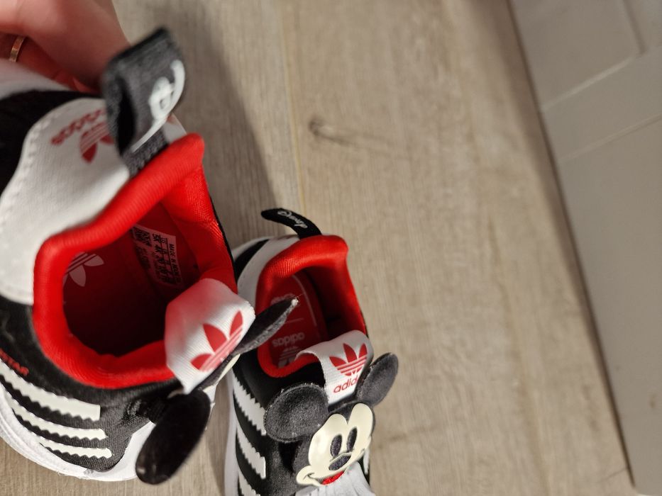 Adidas  Disney nr 20