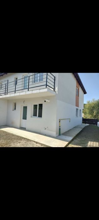 Proprietar vând 1/2 casa duplex Visani Iași