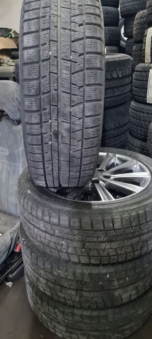 Зимние шины Yokohama 215 55 R17 с дисками