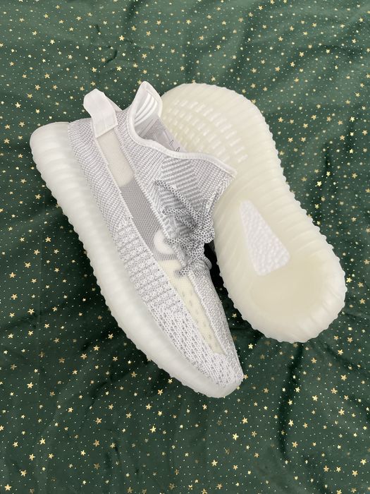YEEZY 350 V2 Static