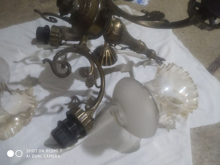 Люстра антикварная.