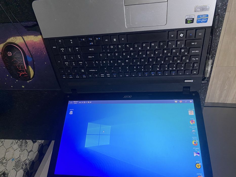 Ноутбук acer в хорошем состояние