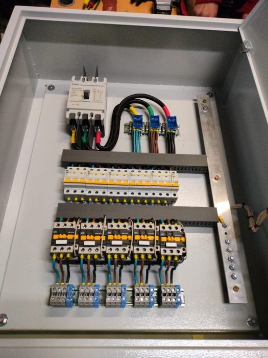 Услуги электрика