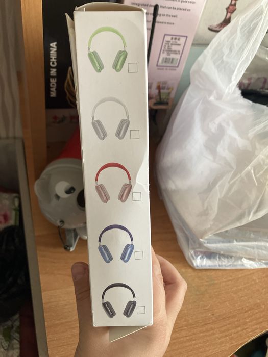 Продаётся Наушник