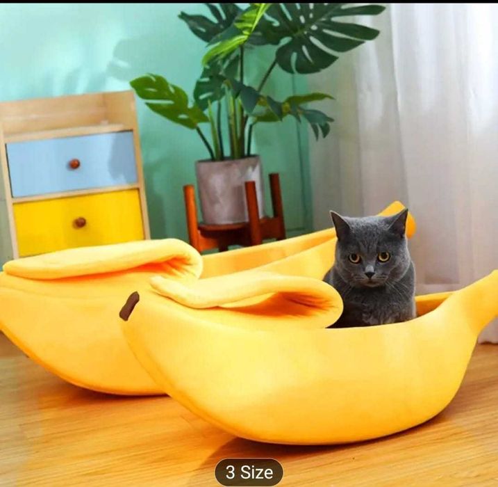 Легло за коте банан, играчка за коте с топчета