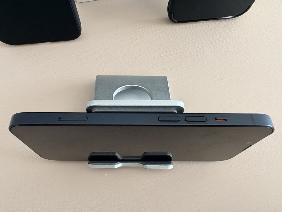 Apple iPhone 13 - 128GB, Midnight Black