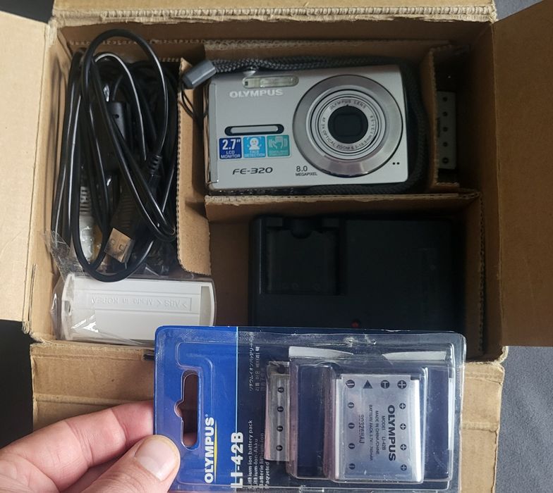 Цифровая камера OLYMPUS FE-320