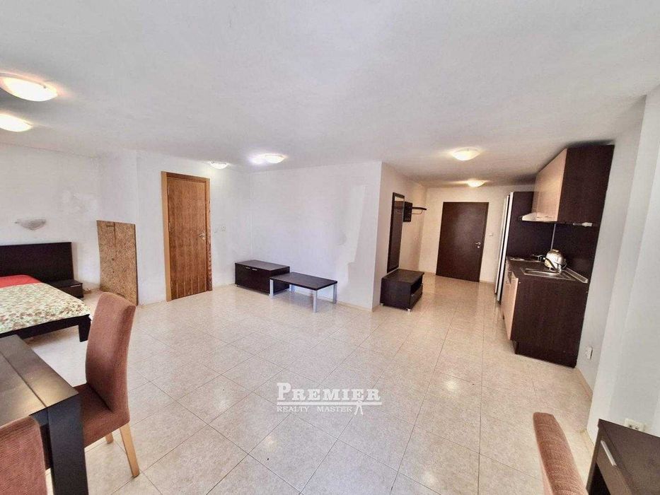 Продава се Едностаен апартамент в Свети Влас - 75 кв.м за 1000 €/кв.м - Снимка #11
