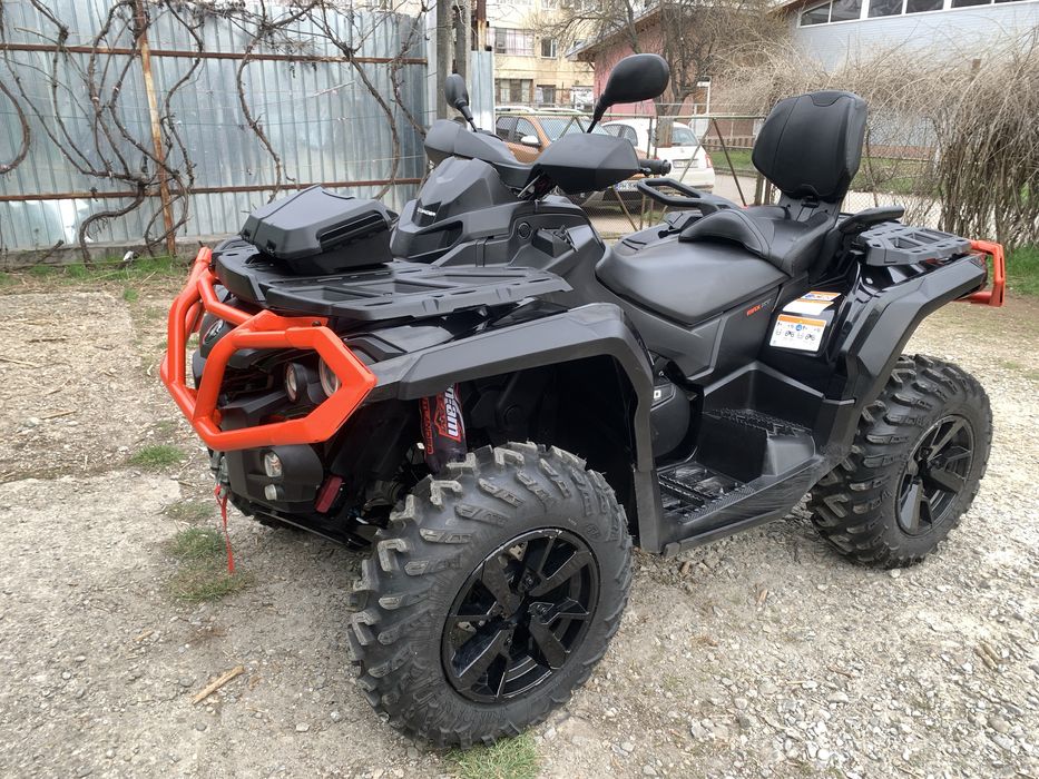 ATV Can am outlander max  650 cc  2019