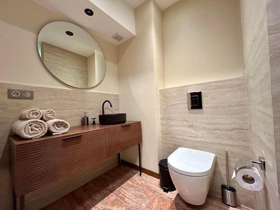 Дава се под наем Многостаен апартамент в Пловдив, Христо Смирненски - 277 кв.м за 1097.01 € - Снимка #12