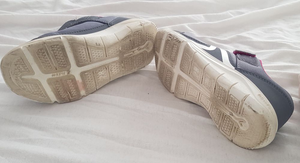 Adidași fete  mărimea 28