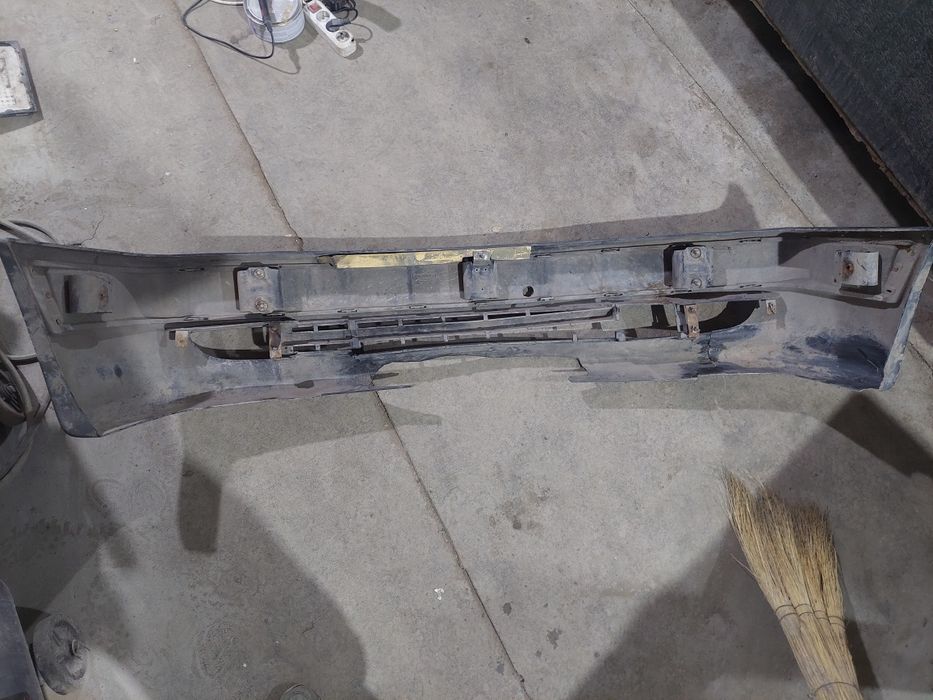 Бампер мерседес w124 AMG Gen2