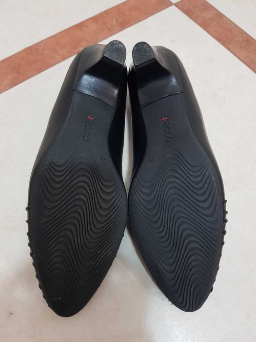 Туфли Ecco 37 практически новые