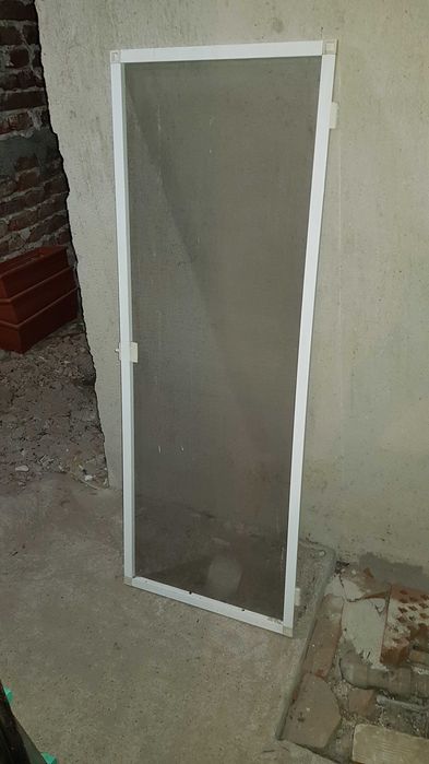 Комарници за прозорец и аеропланка