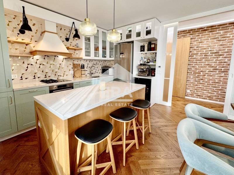 Продава се Тристаен апартамент в София, Овча купел - 138 кв.м за 1811 €/кв.м - Снимка #6