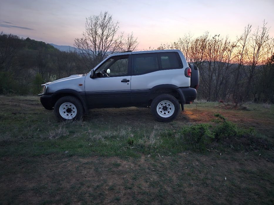 Nissan Terrano/ UTILITARĂ/ Trapă electrică