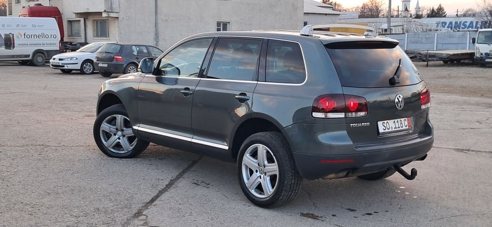 Volkswagen Touareg 3.0 TDI V6 224 cp BKS Automată AUTOUTILITARĂ 2007