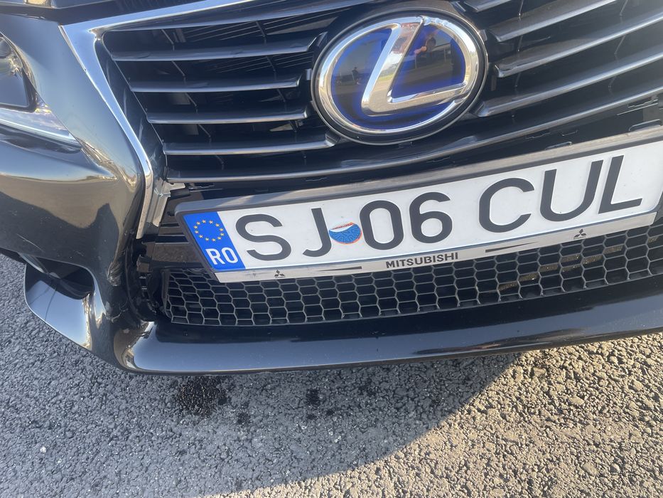 Lexus IS300h 2016