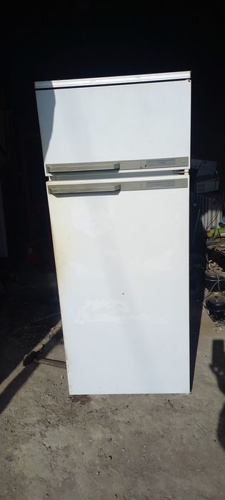 Продам холодильник