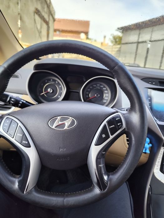 HYUNDAI Elantra 2012 — imagine 2
