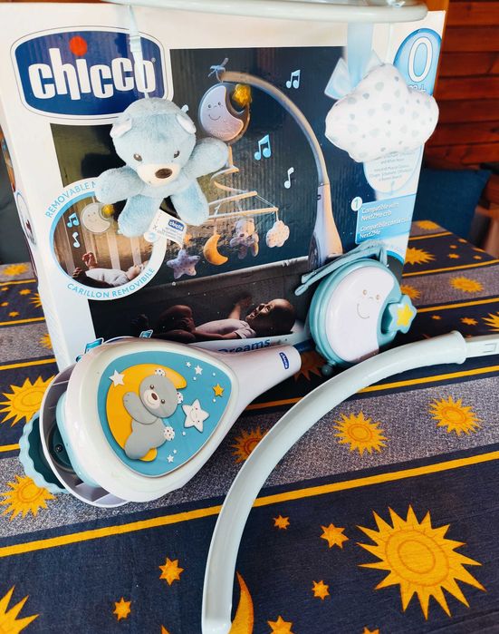 Музикална въртележка на Chicco Next2 Dreams в синьо за момченце
