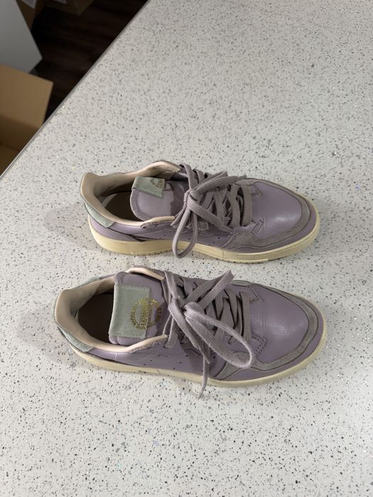 Adidas Unisex piele Nr 38 ( 23,5 cm ) 10/10 Pret : 69 lei