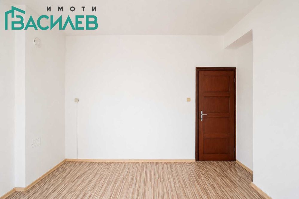 Продава 3-СТАЕН град София, Център