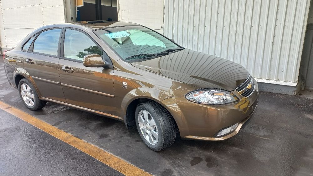 Gentra 2023 Elegant plus yangi holatda sotiladi