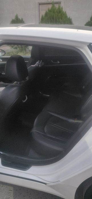 Авотомобиль К 5 KIA 3-позиция Престиж