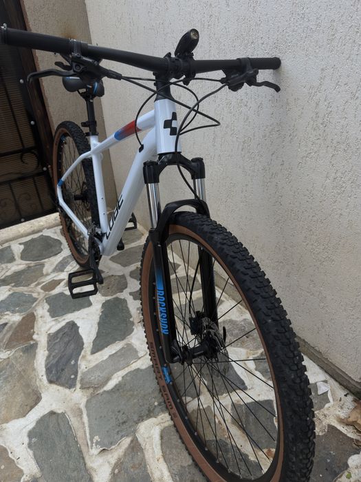Bicicleta cube slx