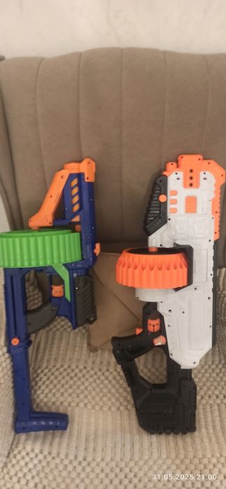 Продам бластеры 2 шт.