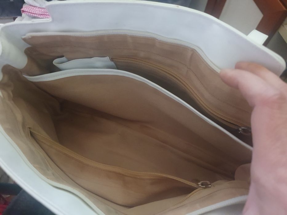 Geanta alba din piele