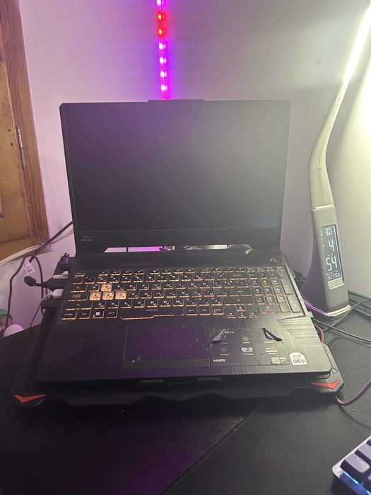 Геймърски лаптоп ASUS TUF F15 + охладител!!! СПЕШНО
