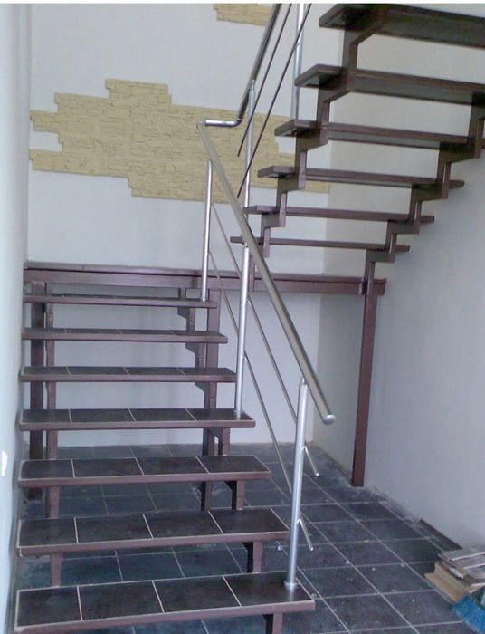 SCĂRI INTERIOARE si EXTERIOARE -Balustrade INOX, Metalice, Fier Forjat