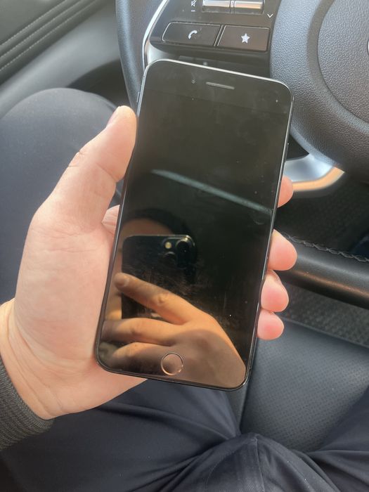 Айфон 7+ сатылады 128гб полный робочи