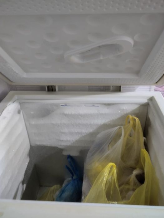 Продам морозильник и  Стиральную машинку