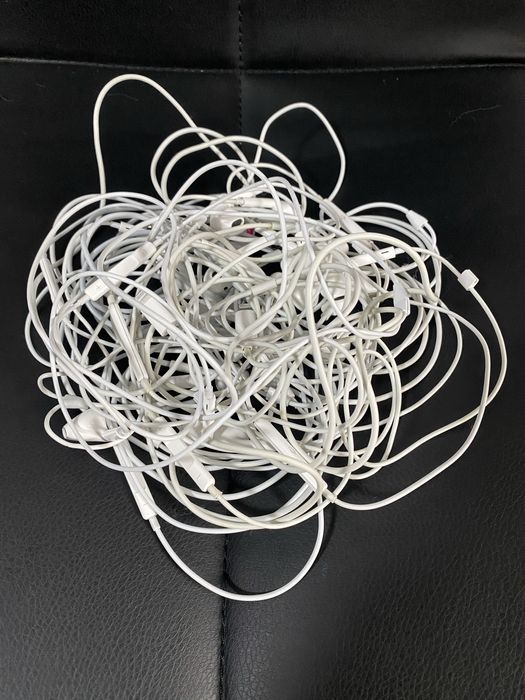Casti cu fir Apple (lightning)