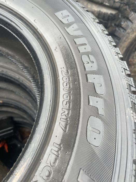 Зимняя резина ханкок 265/65/R17.