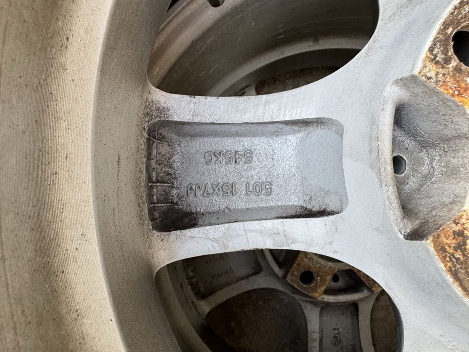 Продам диски на зимней резине