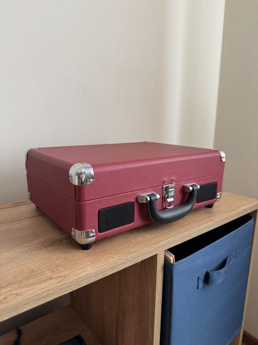 Продаю Виниловый проигрыватель Alive