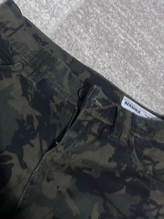 джинсы от Bershka
